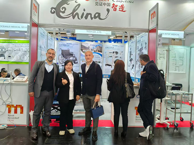 ドバイのYuteng Medical展